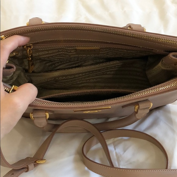 Prada Cammeo Small Saffiano Lux Leather Bag - Picture 5 of 8